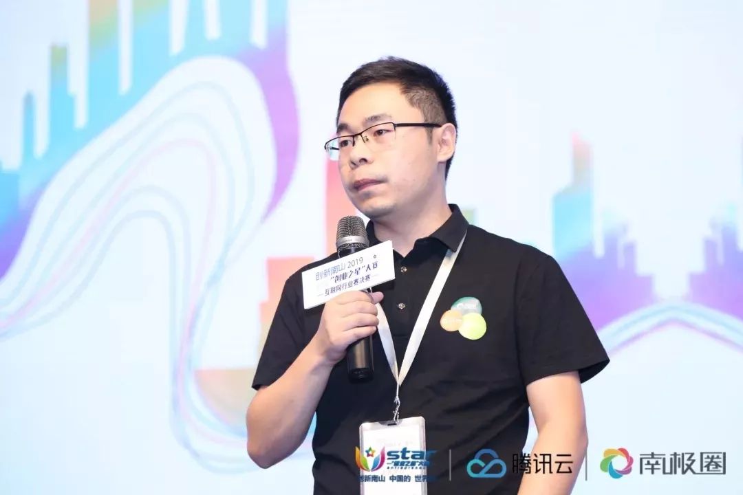 dda9c989437ca98f7531a062b53e3044