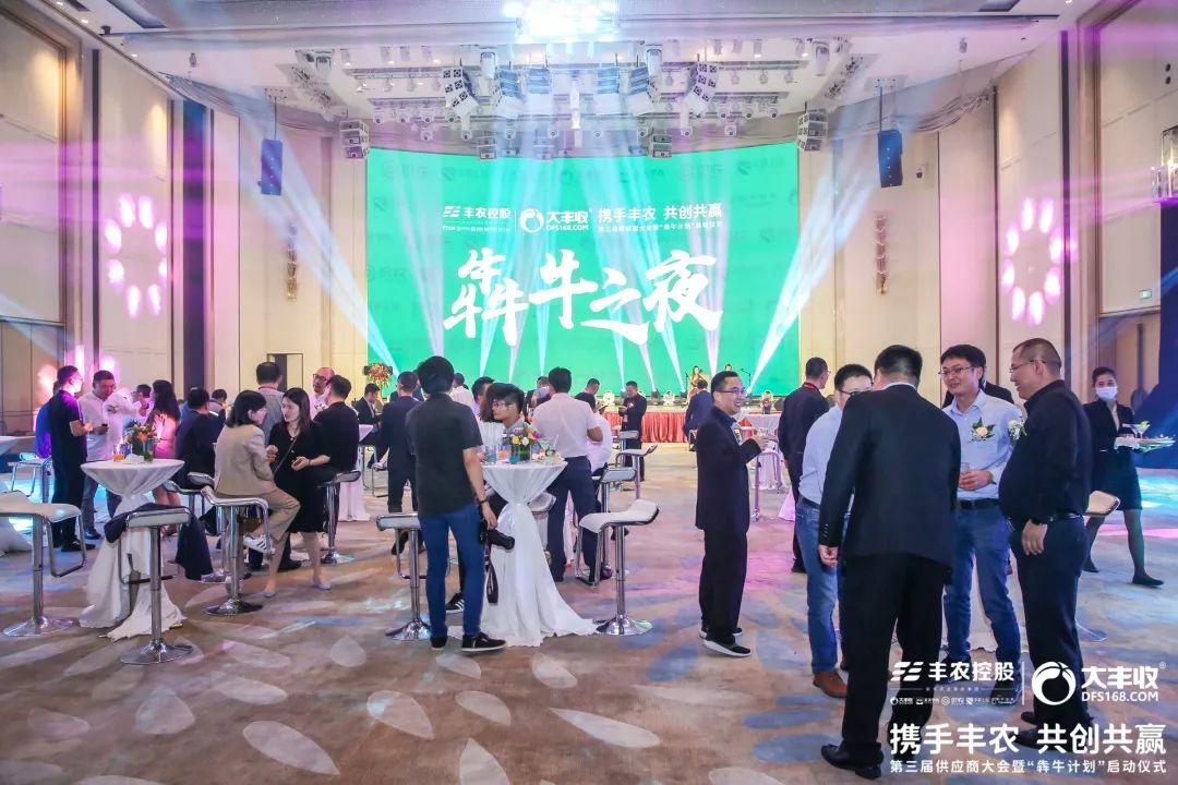 9908429c6113a5d20c0e8f6c1a3099ab