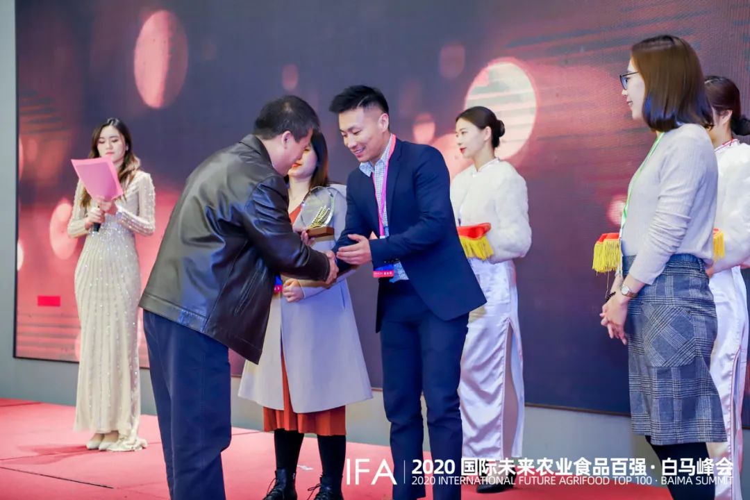 9d3eb81ccecd6833bf0b0433e4f72e44