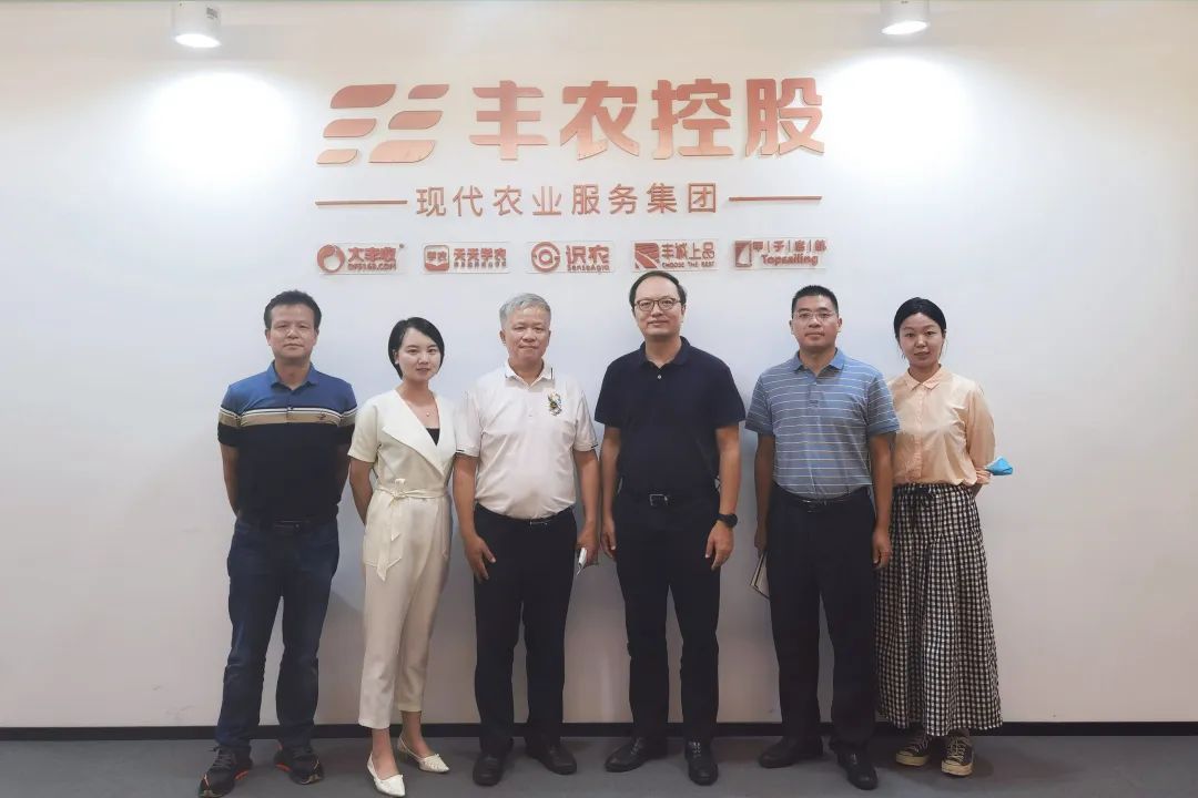 057294b3e0c86eb5fe78519c68237e0e