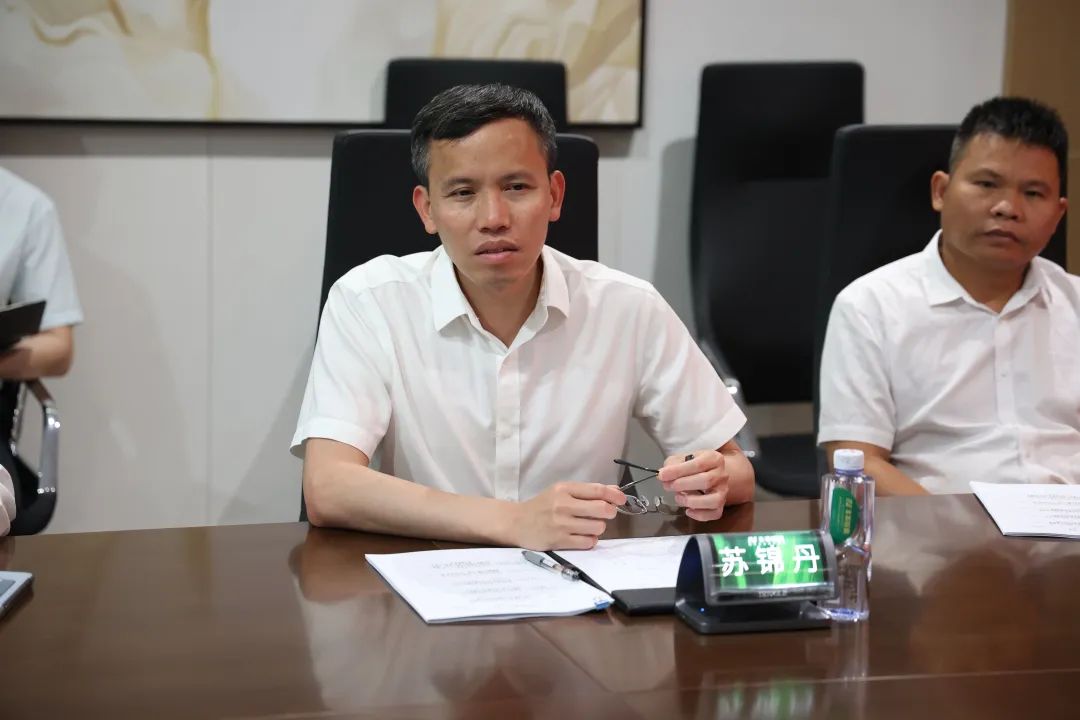 8ab68ebd8a6c6a18a06848f277f3ffaa