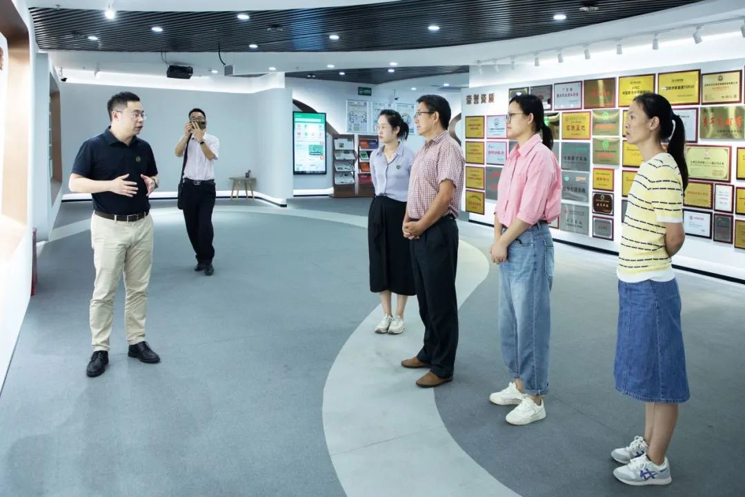 fa8ba7beffdcfc930fbbf3340e4454c5