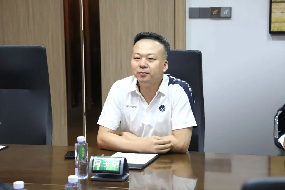 c490f7603336ea97a3b9420f3159bfab