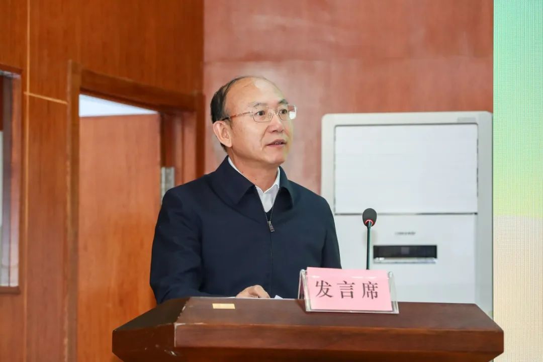 5cfbef77aefc88397541e919eb84bfb1