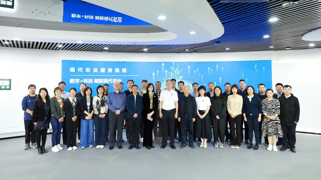 c0903ae93b5754e417d929fe51a41a22