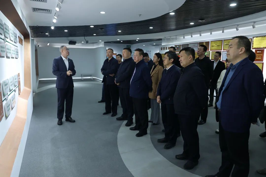 6c063c1ec5e84ca6147fe3200ba93831