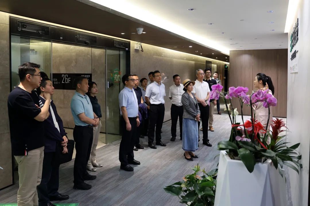 1ab57a5494686f95e95d3f31e28448b1