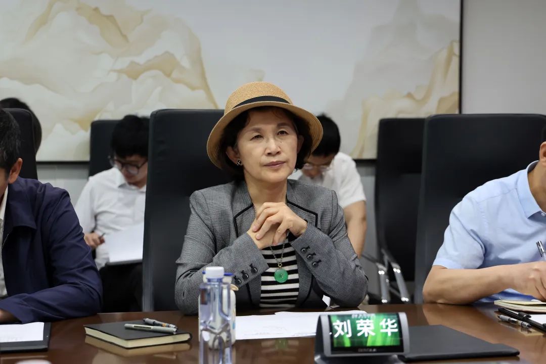 42e028f47b298a253a015ba5a9cc791c