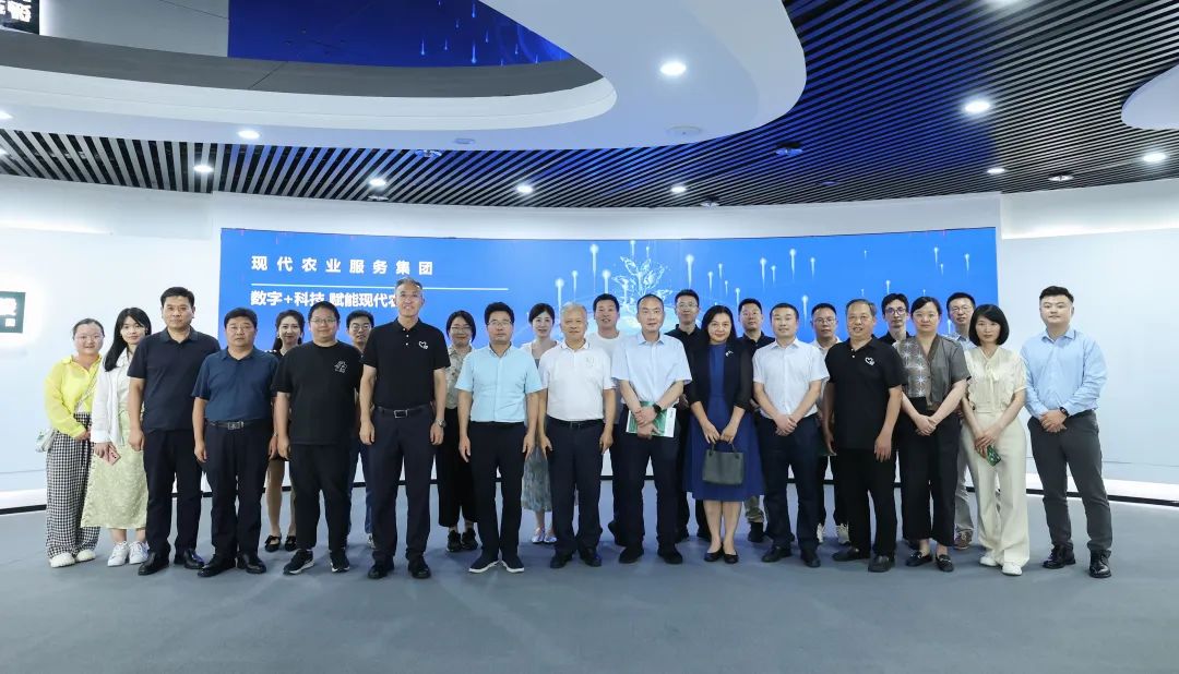 048e3895e6c1605bd668728a755e1451