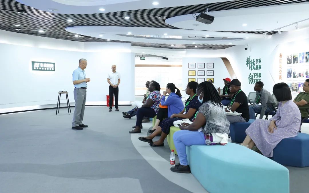 e8f069dd5ed67b50d6abb3964eb88218