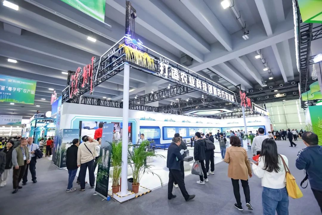 b32540e2f82c43e667fac7785af9cec9