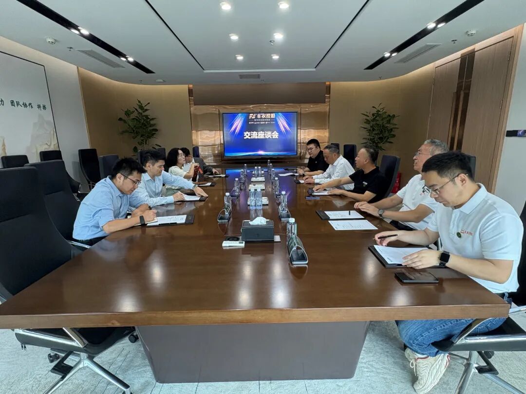 5d83425d32bcb1e7cbbf58d488062015